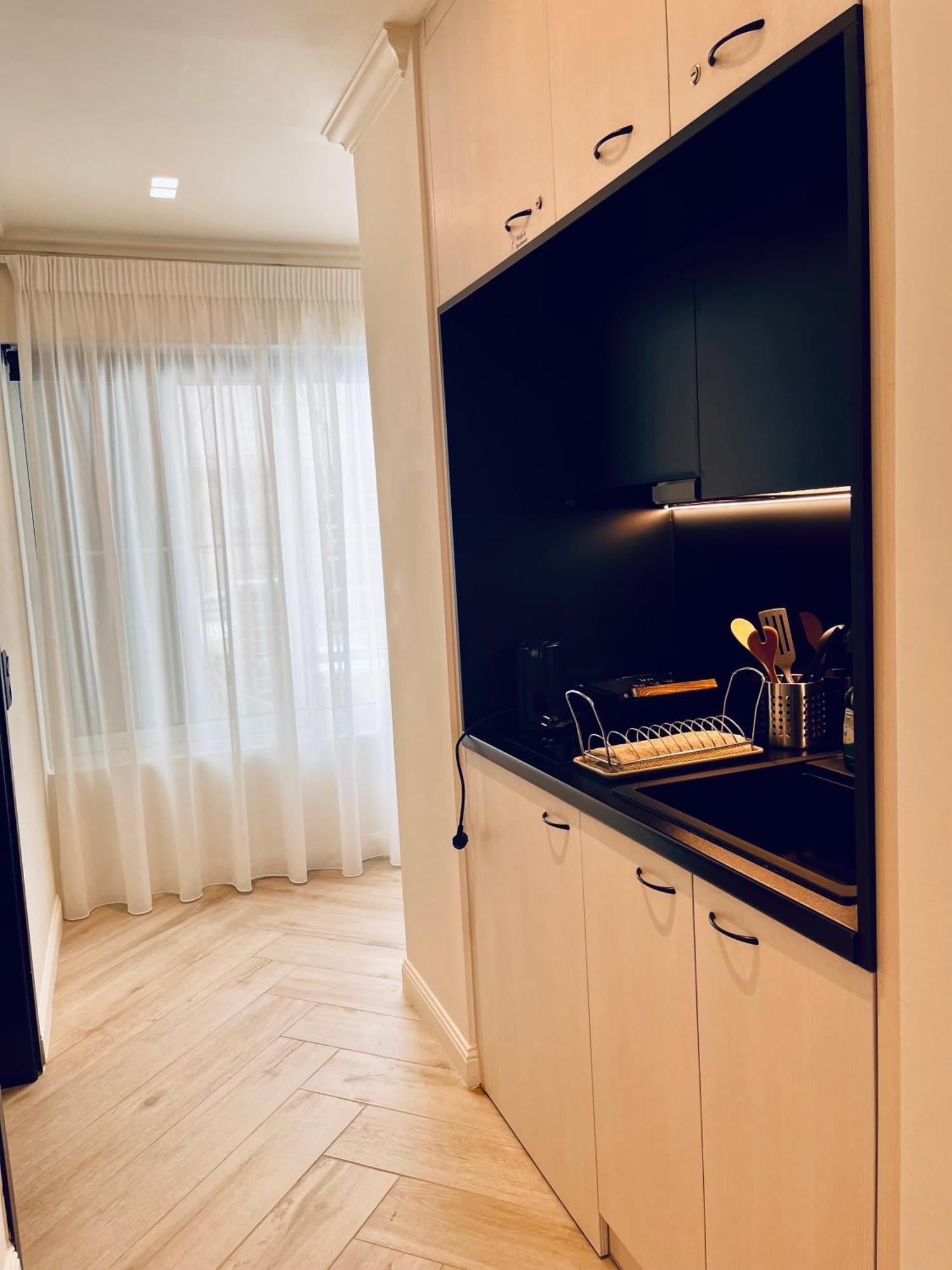 Triple A - Chic & Elegant By The Market - Free Parking! Atenas Exterior foto